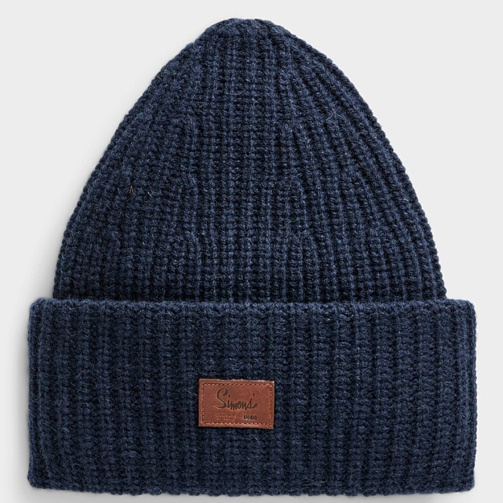 Simons navy blue ribbed pure recycled lambswool chunky tuque hat beanie NWT